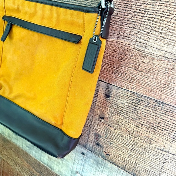 Unisex Coach Camden Canvas Zip Top Crossbody Bag - Picture 6 of 13